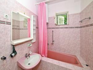 Apartments Halilovi - Two Bedroom Apartment 1