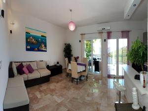 Wonderful Visinisce Apartments with Terrace and Sea Views - Standard Two Bedroom Apartment