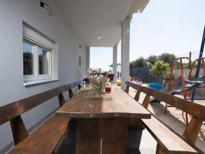 Villa Stipea - Four Bedroom Villa with Swimming Pool