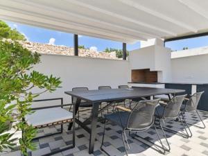 Villa Olive - Five bedroom Villa with Terrace and Swimming pool