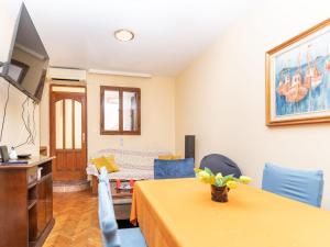 Casa Radha Bella - Two Bedroom Holiday Home