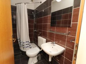 Apartments Karbuni By The Sea - Two Bedroom Apartment with Terrace and Sea View - A1