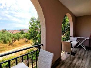 Pansion Belvedere - Two Bedroom Apartment with Terrace Oliva