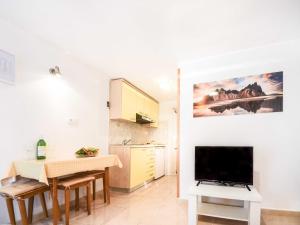 Apartments Gracin - Premium One Bedroom Apartment with Terrace A3