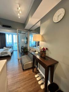 1BR Condotel in Azure Urban Resort near NAIA #TRO2