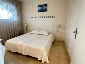 Appartement spacieux avec terrasse vue port, parking inclus - FR-1-252A-133