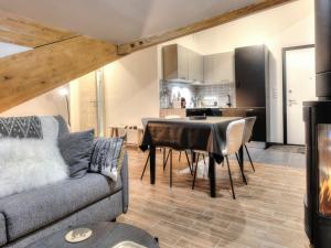 Appartement cosy avec cheminée et parking, proche centre - FR-1-663-38