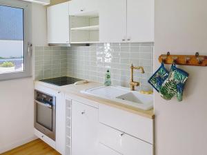 Appartements Appartement Rez-de-Jardin Proche Mer, 4 Couchages - FR-1-746-31 : photos des chambres