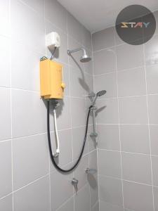 MM Family 2Bed Cozy Lakeview Netflix BySTAY