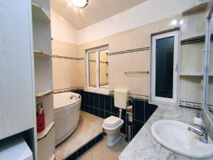 Kastel Stafilic Comfortable Apartments - Three Bedroom Apartment with Terrace