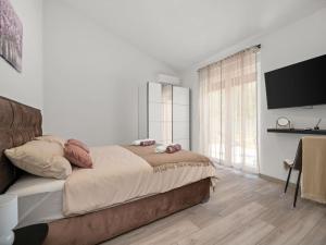 Three Bedroom Villa with Swimming Pool