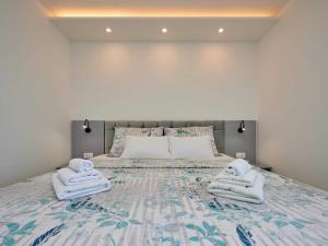 Exclusive Okrug Gornji Apartment with Shared Pool - Two bedroom Apartment with Shared Pool