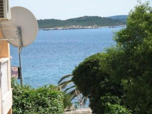 Seafront Apartments Pretner - Studio Apartment with Terrace