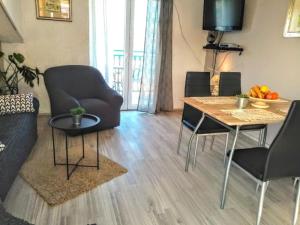 Apartments Silva - Superior Two Bedroom Apartment with Balcony and Sea View