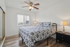 Beautiful 2 Bed Beach Condo #203