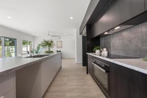 St Crispins Villa 1 with private heated Pool