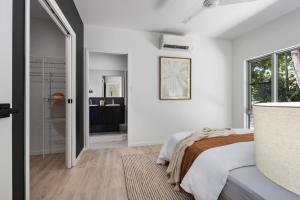 St Crispins Villa 1 with private heated Pool