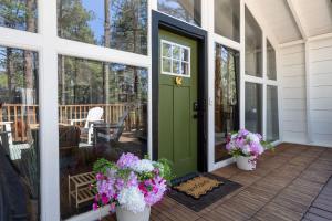 Cozy Mountain Mushroom Cabin