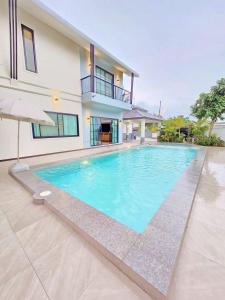 Level FIVE pool villa Pattaya