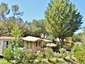 Campings Carazur Mobilhomes Camping Frejus : photos des chambres