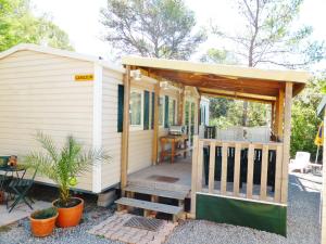 Campings Carazur Mobilhomes Camping Frejus : photos des chambres