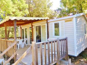 Campings Carazur Mobilhomes Camping Frejus : photos des chambres