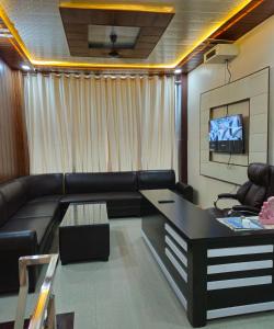 Hotel Siddhi Palace, Ayodhya Near Ram Mandir