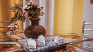 10 Ideal Luxury Stay AC 2BHK