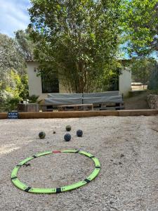 Villas Superbe maison avec jacuzzi : photos des chambres