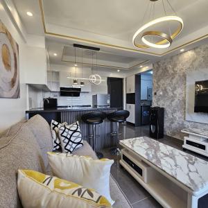 DPFAs ELEGANT FULLY FURNISHED ONE BEDROOM APARTMENT