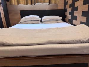 Ostro Inn 1BHK Service Apartment Shakespeare Sarani