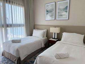 two bed room apartment address beach resort Fujairah1401&2507&1206