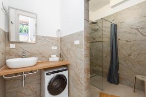 Trbović Apartments Peaceful stay with Free Parking, Pet-Friendly, and Bike Storage in Umag