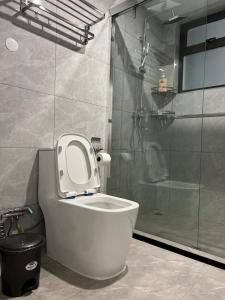 DPFAs ELEGANT FULLY FURNISHED ONE BEDROOM APARTMENT