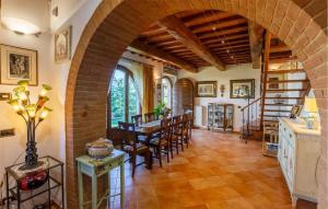 Cozy Home In Sarteano