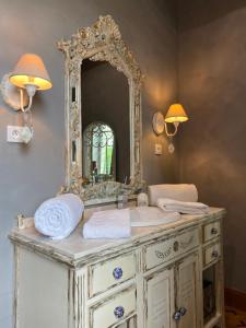 B&B / Chambres d'hotes Chateau de Morgenex : photos des chambres