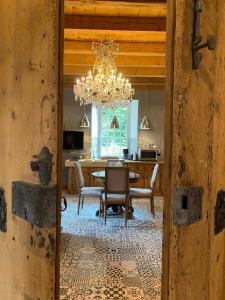 B&B / Chambres d'hotes Chateau de Morgenex : photos des chambres