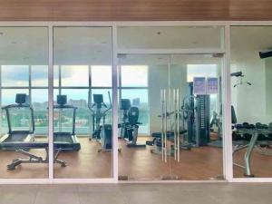Studio unit with balcony and Unlimited WIFI