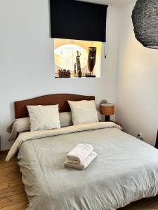 Maisons de vacances Maison de charme de 280m2 avec piscine chauffee … : photos des chambres
