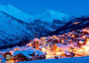 Chalet Serine et Barbarine au cœur des 3 Vallées pour 10