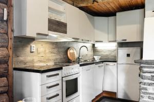 Barons Cabin by Hilla Villas