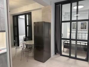 AMG Superior Central Apartment sleeps up to 5