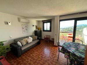 Charmant 2 pièces avec vue sur mer exceptionnelle à Porticcio, Corse du Sud