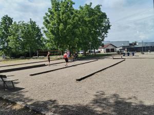 Campings Mobil-Home 6 personnes avec TV et clim N' B025 : photos des chambres