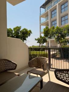 Address Beach Resort Fujairah Apartment Three Bedrooms by Blue World- 2 - Ubytování bez kategorie ve městě Fudžajra