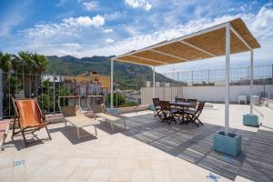 2 Terraces and Pergola House in Ischia