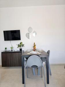 Grey House Terrazza 100m to the beach