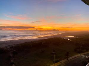 Apartment at the beach and winelands