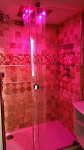 Beachfront 4 - 6 people 2 swimming pool