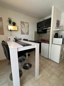 Appartements T2 RDC a Canet en Roussillon Europa 4 pers ,piscine,clim, tennis, parking : photos des chambres